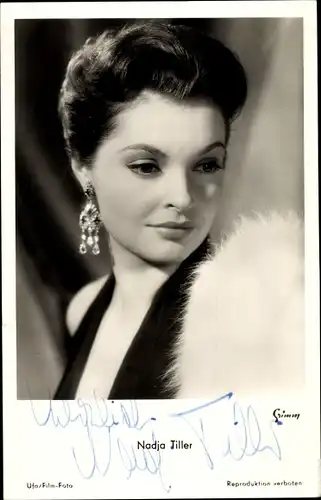 Ak Schauspielerin Nadja Tiller, Portrait, Autogramm