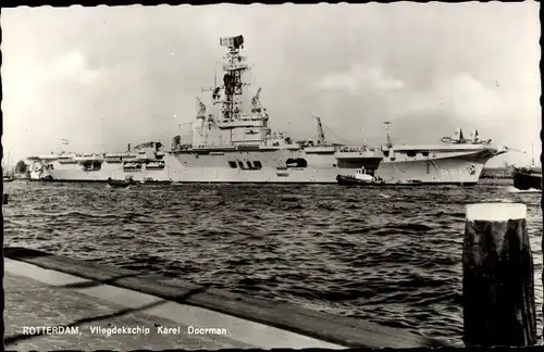 Ak Rotterdam Südholland Niederlande, Vliegdekschip Karel Doorman, Flugzeugträger