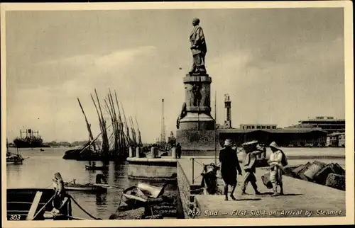Ak Port Said Ägypten, Statue, erste Ansicht eines einlaufenden Dampfschiffs