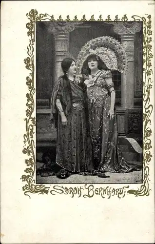 Passepartout Ak Schauspielerin Sarah Bernhardt, Portrait, Theaterszene