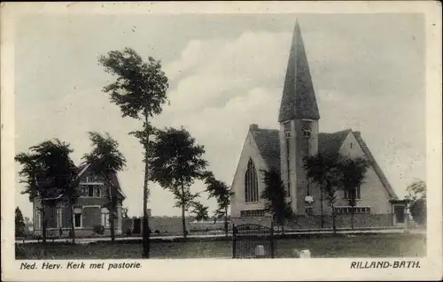 Ak Rilland Reimerswaal Zeeland Niederlande, Bad, Ned. Herv. Kerk met pastorie