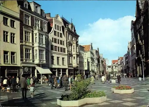 Ak Hansestadt Rostock, Kröpeliner Straße, Passanten