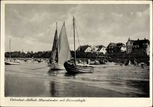 Ak Ostseebad Ahlbeck Heringsdorf auf Usedom, Strandmotiv mit Dünenstraße, Segelboot