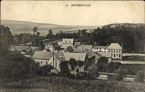 Ak Doudeauville Pas de Calais, Blick auf den Ort