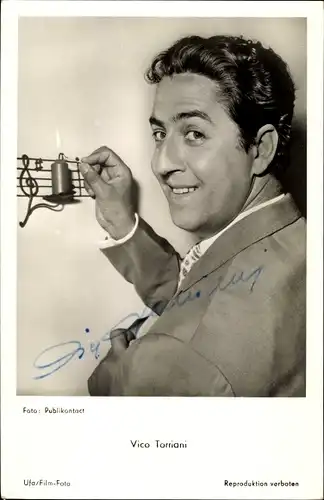 Ak Schauspieler und Sänger Vico Torriani, Portrait, Autogramm, Kerze