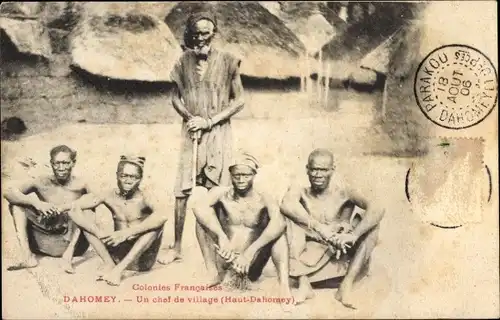 Ak Dahomey Benin, Un coin de village, Afrikaner