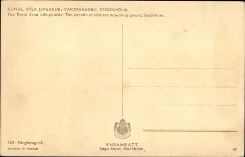 Ak Stockholm Schweden, The Royal Svea Life-guards, The parade of soldiers mounting guard