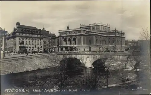 Ak Stockholm Schweden, Gustaf Adolfs Torg med Kungt. Operan