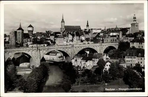 Ak Bautzen in der Oberlausitz, Kronprinzenbrücke, Blick auf die Stadt