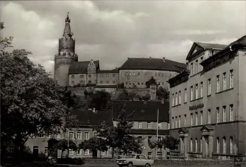 Ak Weida in Thüringen, Platz der Freiheit, Schloss