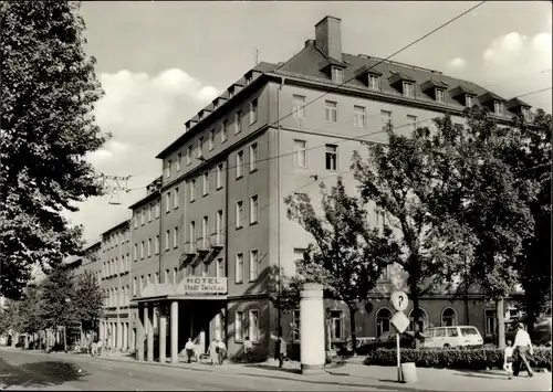 Ak Zwickau in Sachsen, Straßenpartie am Hotel Stadt Zwickau
