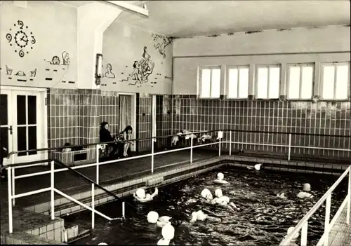 Ak Eisenberg in Thüringen, Rudolf-Elle-Krankenhaus, Schwimmhalle