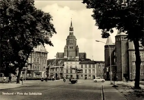 Ak Stralsund in Vorpommern, Platz der Solidarität