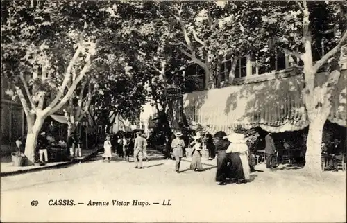 Ak Cassis Bouches du Rhone, Avenue Victor Hugo