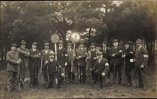 Foto Ak Gruppenaufnahme von Jägern bei Tegernsee