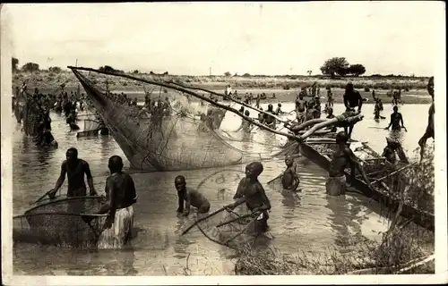 Ak Guinea, Scene de Peche