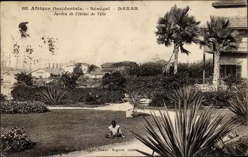 Ak Dakar Senegal, Jardin de l'Hotel de Ville