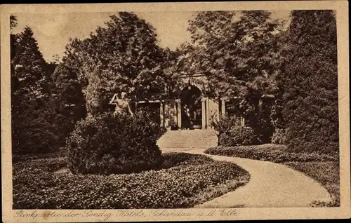 Ak Bad Schandau Sächsische Schweiz, Parkpartie der Sendig Hotels