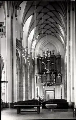 Ak Arnhem Gelderland Niederlande, Doorkijk Grote of Eusebius Kerk, Blick zur Orgel