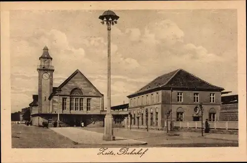 Ak Zeitz an der Weißen Elster im Burgenlandkreis, Bahnhof