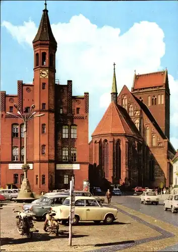 Ak Perleberg in der Prignitz, Rathaus, Autos, Motorräder