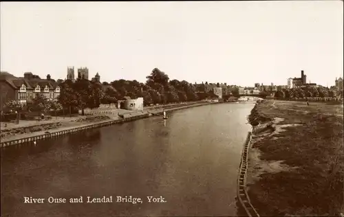 Ak York Yorkshire England, Rive Ouse and Lendal Bridge