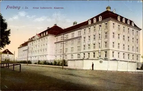 Ak Freiberg in Sachsen, Neue Infanterie-Kaserne