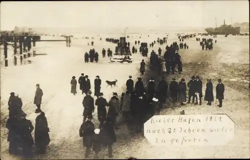 Foto Ak Kiel, Kieler Hafen 1922, nach 20 Jahren wieder zugefroren