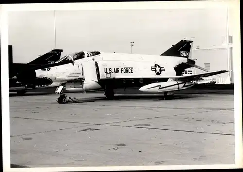 Foto Amerikanisches Militärflugzeug, 50713, McDonnell F 4