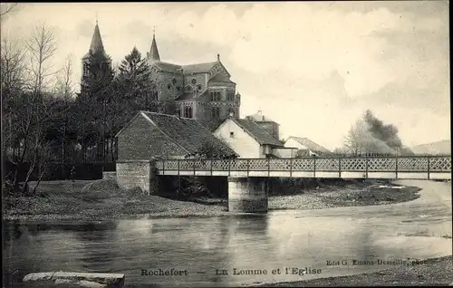 Ak Rochefort Wallonien Namur, La Lomme et l'Eglise