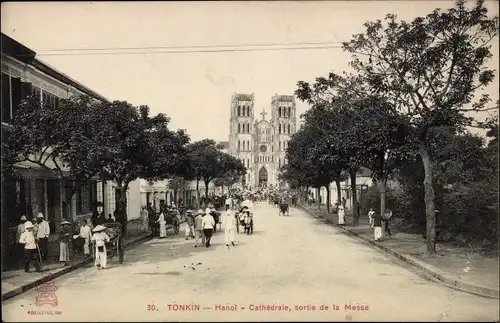 Ak Hanoi Tonkin Vietnam, Cathedrale, sortie de la Messe