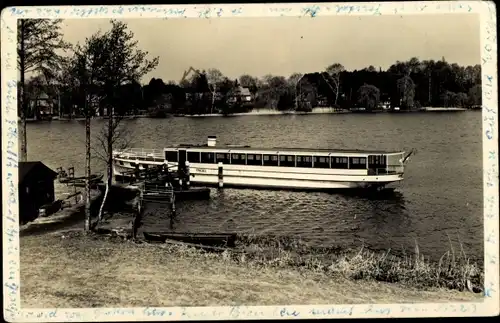 Ak Senzig Königs Wusterhausen, An der Fähre, Schiff