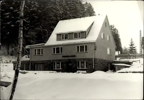 Ak Radeburg in Sachsen, Wohnhaus im Schnee