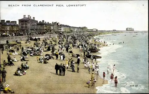 Ak Lowestoft Suffolk England, Beach from Claremont Pier