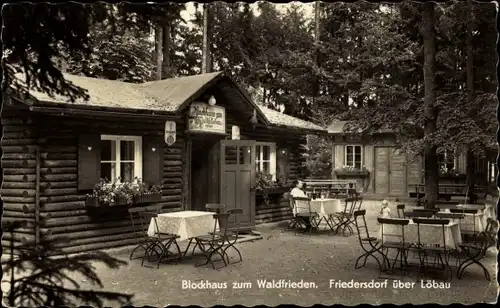 Ak Friedersdorf Neusalza Spremberg in Sachsen, Blockhaus zum Waldfrieden, Terrasse