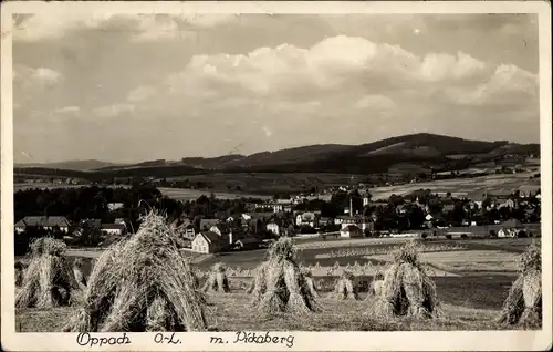 Ak Oppach in der Oberlausitz, Blick vom Feld auf den Ort mit Pickaberg, Stroh