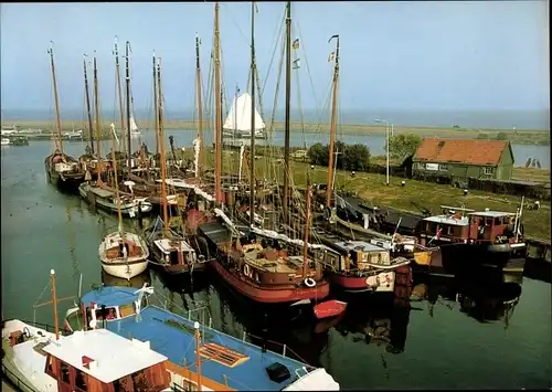 Ak Stavoren Friesland, Zeilvloot, Segelschiffe und Boote, Visstraat 2