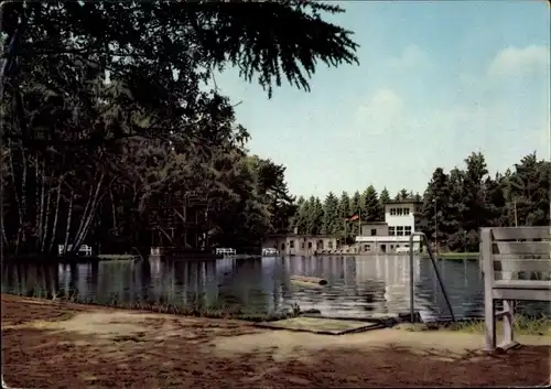 Ak Seifhennersdorf in Sachsen, Partie am Waldbad Silberteich