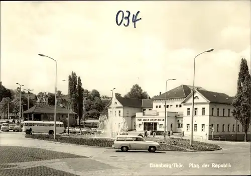 Ak Eisenberg in Thüringen, Platz der Republik