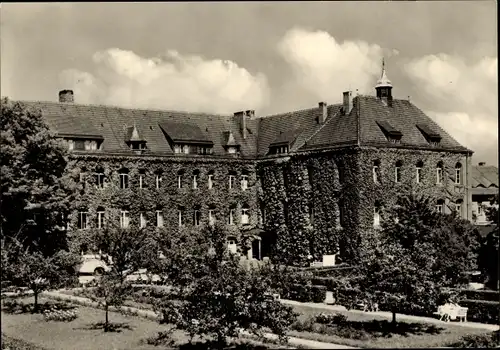 Ak Hansestadt Greifswald, Chirurgische Klinik, Außenansicht