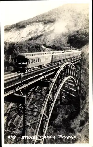 Foto Ak British Columbia Kanada, Stoney Creek Bridge, Eisenbahn