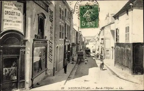 Ak Neufchateau Vosges, Rue de l'Hopital