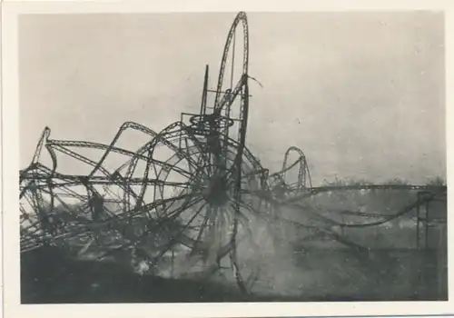 Sammelbild Zeppelin-Weltfahrten Bild 12 Vorkriegs-Luftschiffe, LZ 4 bei Echterdingen 1908