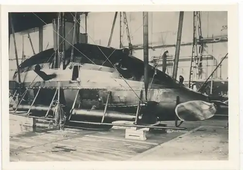 Sammelbild Zeppelin-Weltfahrten Bild 47 Kriegs-Luftschiffe, Maschinengondel, Marine-Luftschiff, 1917