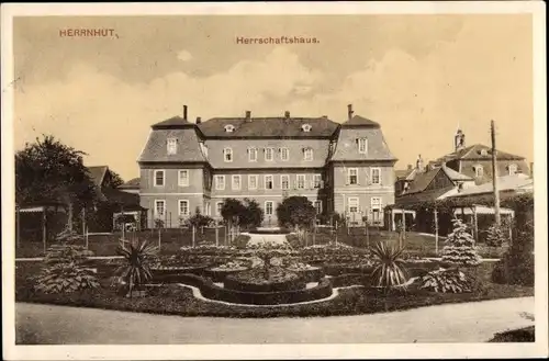 Ak Herrnhut in Sachsen, Herrschaftshaus, Gartenanlage