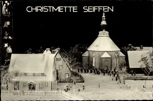 Ak Seiffen im Erzgebirge, Christmette, Modellstadt, Kirche, Winter