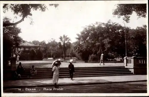 Ak Dakar Senegal, Place Protêt