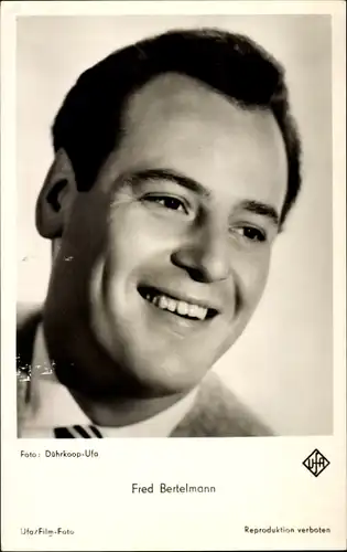 Ak Schauspieler Fred Bertelmann, UFA Film, Portrait
