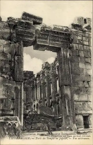 Ak Baalbek Libanon, Porte du Temple de Jupiter, Vue exterieure
