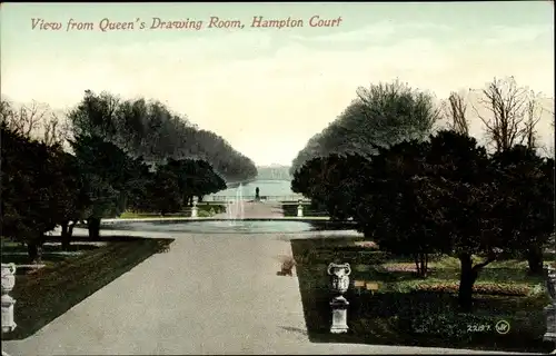 Ak Richmond upon Thames London England, Hampton Court, View from Queen's Drawing Room